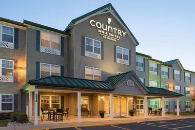 Photo 2 - Country Inn & Suites by Radisson, Ankeny - Des Moines