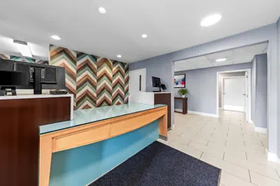 Photo 3 - MainStay Suites Cincinnati Blue Ash