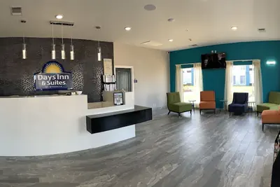 Photo 5 - Days Inn by Wyndham Rockport Texas