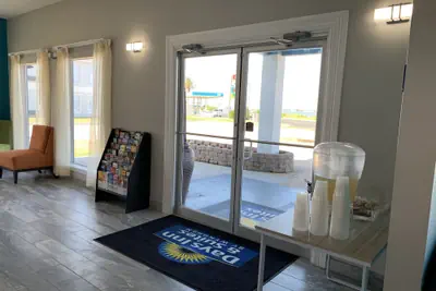 Photo 3 - Days Inn by Wyndham Rockport Texas