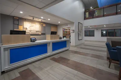 Photo 3 - Holiday Inn Express Minneapolis/Coon Rapids/Blaine by IHG