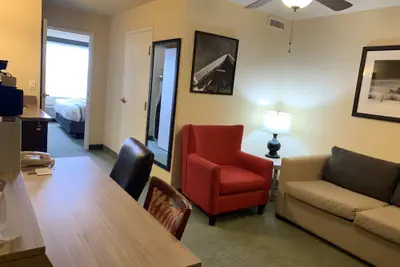 Photo 5 - Country Inn & Suites by Radisson, West Valley City, UT