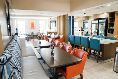 Photo 5 - Holiday Inn Express & Suites Knoxville-North-I-75 Exit 112 by IHG