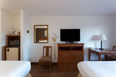 Photo 5 - Vagabond Inn Executive - Green Valley