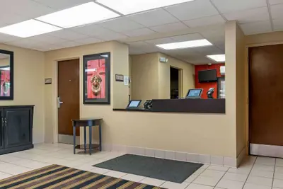 Photo 3 - Extended Stay America Suites Detroit Madison Heights