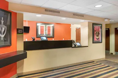 Photo 4 - Extended Stay America Select Suites Detroit Farmington Hills