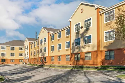 Photo 2 - Extended Stay America Select Suites Detroit Farmington Hills