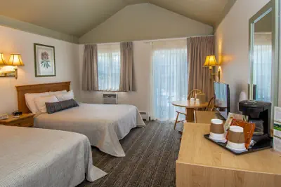 Photo 2 - Rivers Edge Resort