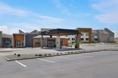 Photo 2 - Holiday Inn Coralville Iowa City by IHG