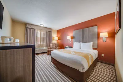 Photo 4 - Quality Inn Hastings