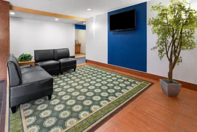 Photo 4 - Microtel Inn by Wyndham Albany Airport