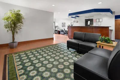 Photo 5 - Microtel Inn by Wyndham Albany Airport