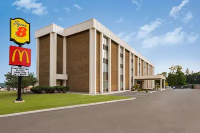 Photo 2 - Super 8 by Wyndham Liverpool/Syracuse North Airport