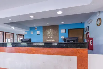 Photo 4 - Quality Inn Sycamore - DeKalb