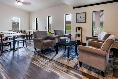 Photo 4 - Super 8 by Wyndham Spokane Valley