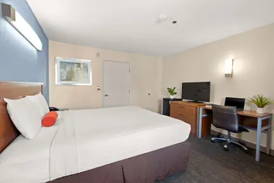Photo 4 - Good Nite Inn Fremont