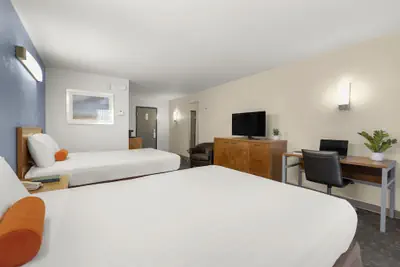 Photo 3 - Good Nite Inn Fremont