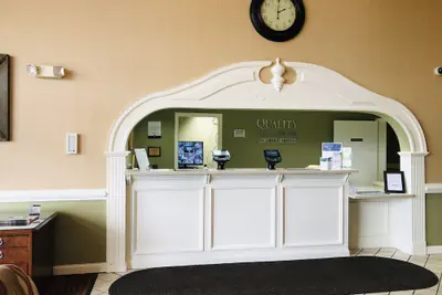 Photo 2 - Quality Inn & Suites Somerset Downtown
