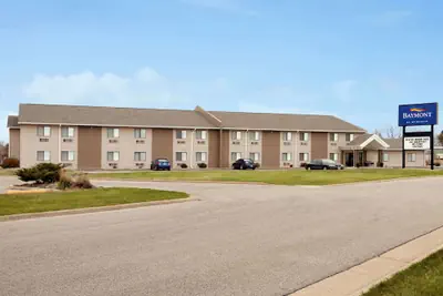 Photo 2 - Baymont by Wyndham Sioux Falls West (67058) Sioux/ Near Airport