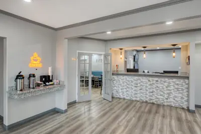 Photo 3 - SureStay by Best Western Salt Lake City Downtown