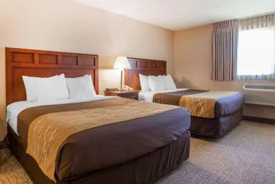 Photo 2 - Quality Inn Kirkland