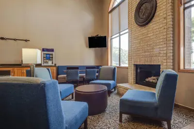 Photo 5 - Comfort Inn Millersburg