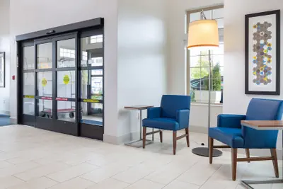 Photo 3 - Holiday Inn Express & Suites Hood River by IHG