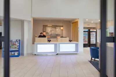 Photo 4 - Holiday Inn Express & Suites Hood River by IHG