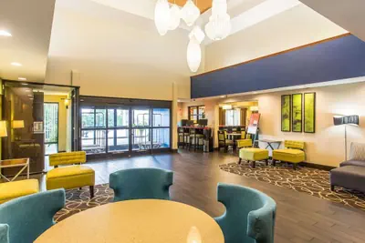 Photo 5 - Comfort Suites Cookeville