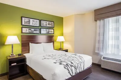 Photo 2 - Quality Inn Kansas City International Airport