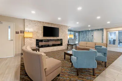 Photo 5 - Sleep Inn & Suites Wisconsin Dells - Lake Delton