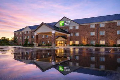 Photo 2 - Holiday Inn Express Hotel & Suites St. Paul-Woodbury by IHG