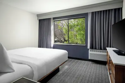 Photo 5 - Courtyard by Marriott Stockton