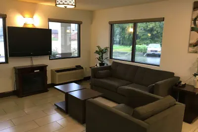 Photo 2 - GuestHouse Dothan