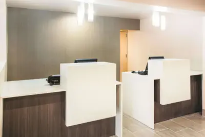 Photo 3 - La Quinta Inn & Suites by Wyndham Cincinnati NE - Mason