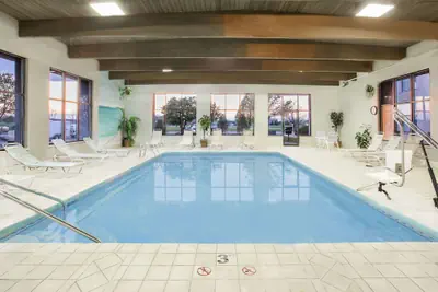 Photo 2 - Baymont by Wyndham Janesville