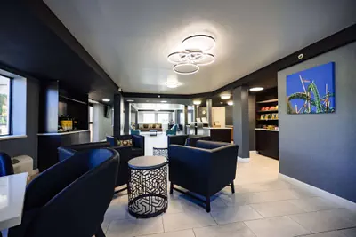 Photo 4 - La Quinta Inn by Wyndham Tampa Near Busch Gardens