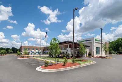 Photo 2 - Holiday Inn Express Hotel & Suites Wilson - Hayes Place by IHG