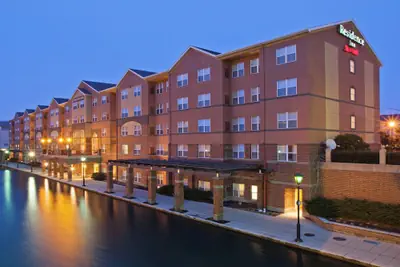 Photo 2 - Residence Inn by Marriott Indianapolis Downtown on the Canal