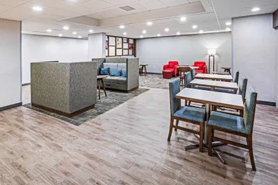 Photo 4 - Hampton Inn Sulphur/Lake Charles Area