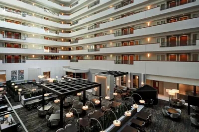 Photo 3 - Embassy Suites Little Rock