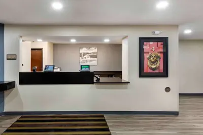 Photo 4 - Extended Stay America Select Suites - Milwaukee - Waukesha