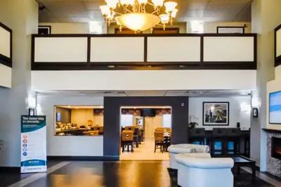 Photo 3 - Comfort Inn Kent - Seattle