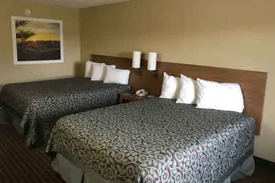 Photo 4 - Days Inn By Wyndham Lexington/Columbia