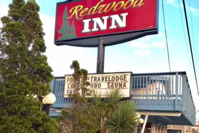 Photo 2 - Redwood Inn