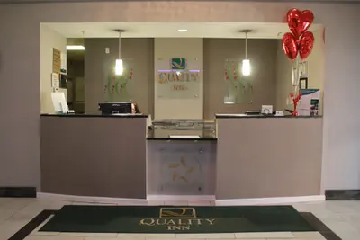 Photo 4 - Quality Inn Merrillville