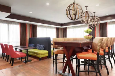 Photo 2 - Hampton Inn Houston/Stafford