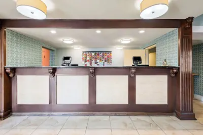 Photo 4 - Best Western Executive Suites