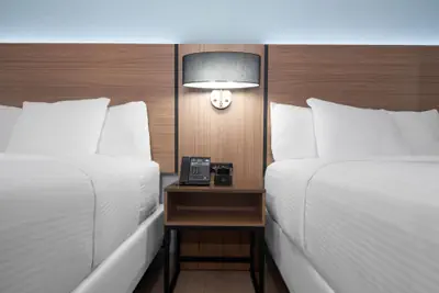 Photo 5 - La Quinta Inn & Suites by Wyndham Raleigh Cary