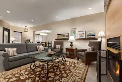 Photo 3 - Country Inn & Suites by Radisson, Dalton, GA